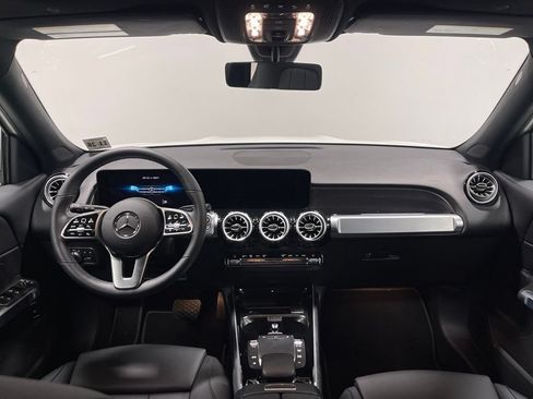 Certified 2023 Mercedes-Benz GLB 250 4MATIC image 30