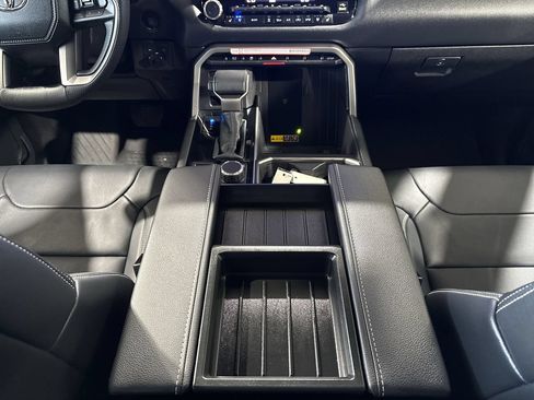 Certified 2026 Toyota Tundra Limited AWD/4WD image 22