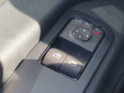 Used 2025 Mercedes-Benz Sprinter 2500 image 10