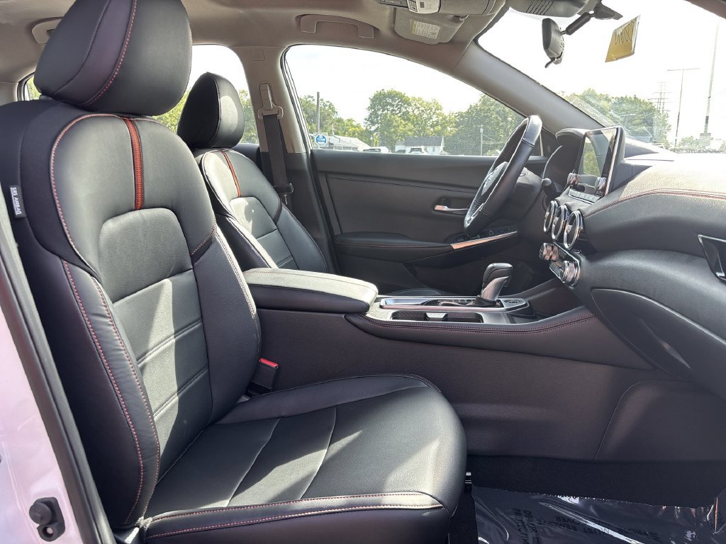 Certified 2025 Nissan Sentra SR w/ SR Premium Package FWD image 18