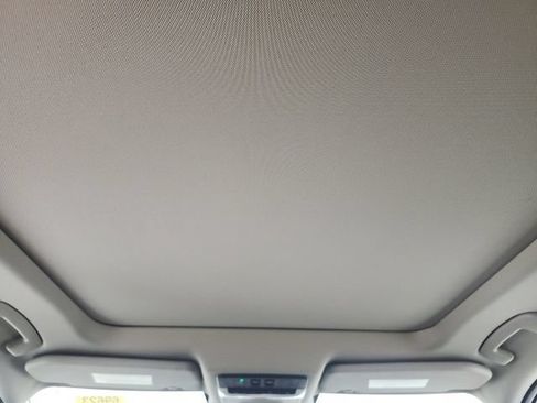 Used 2024 Nissan Rogue Platinum FWD image 13