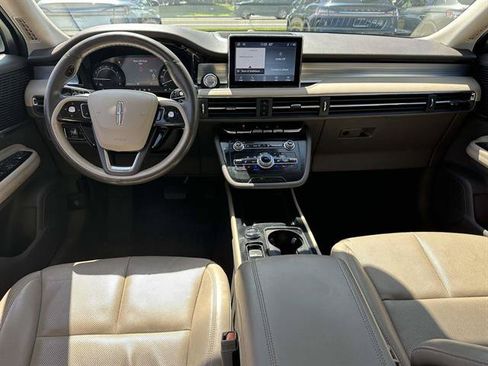 Used 2022 Lincoln Corsair AWD w/ Premium Package image 36