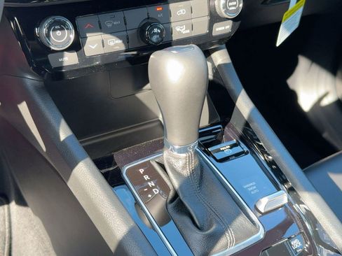 New 2026 Jeep Compass Latitude image 16