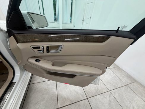 Used 2016 Mercedes-Benz E 350 Sedan w/ Premium Package image 20