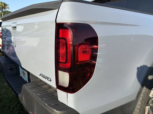 Used 2023 Honda Ridgeline RTL image 9
