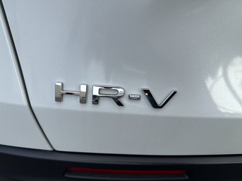 Used 2024 Honda HR-V LX image 39