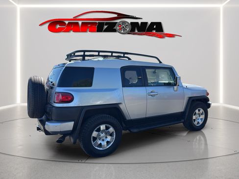 Used 2007 Toyota FJ Cruiser 4WD w/ Upgrade Pkg 2 image 5