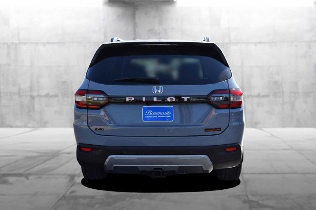 New 2026 Honda Pilot TrailSport image 6