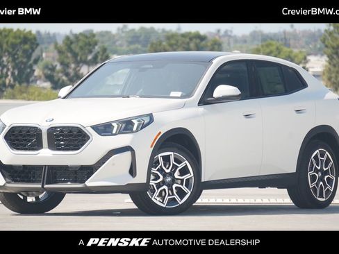 Used 2026 BMW X2 xDrive28i w/ Technology Package AWD/4WD image 1