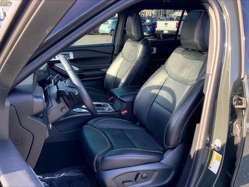 Used 2024 Ford Explorer ST w/ Equipment Group 401A image 7