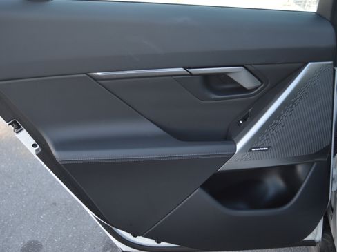 Used 2025 BMW 530i xDrive 530i xDrive w/ Premium Package image 28