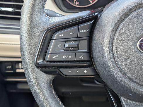 Certified 2025 Subaru Forester Premium AWD/4WD image 31