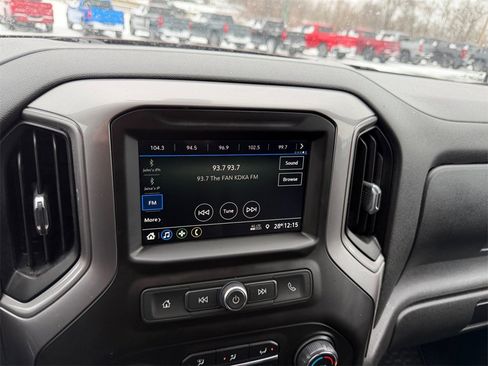 Used 2019 Chevrolet Silverado 1500 Custom Trail Boss w/ Custom Convenience Package image 17