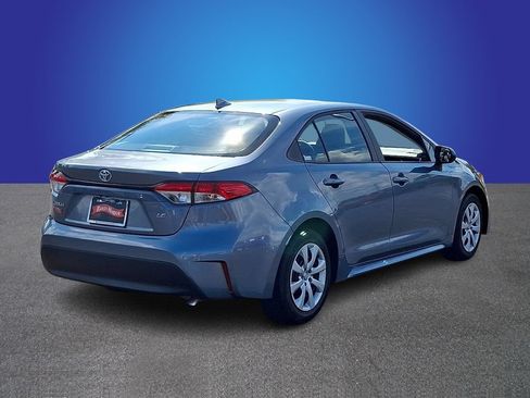 Used 2025 Toyota Corolla LE FWD image 4
