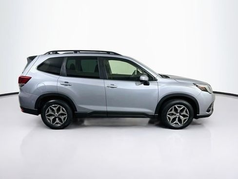 Certified 2024 Subaru Forester Premium AWD/4WD image 10
