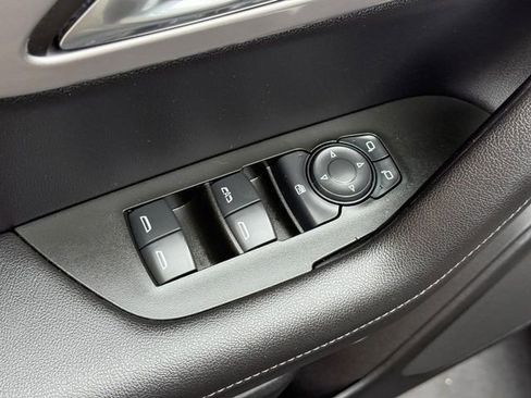 Used 2021 Chevrolet Blazer LT FWD image 17