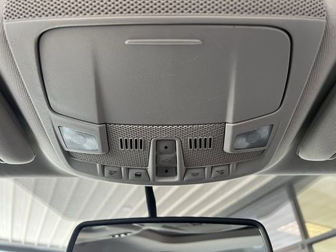Used 2016 Ford Fusion SE w/ Equipment Group 202A FWD image 40