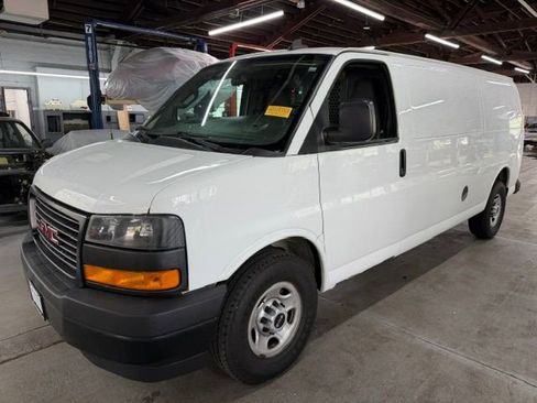 Used 2019 GMC Savana 3500 Extended w/ Driver Convenience Package RWD image 1