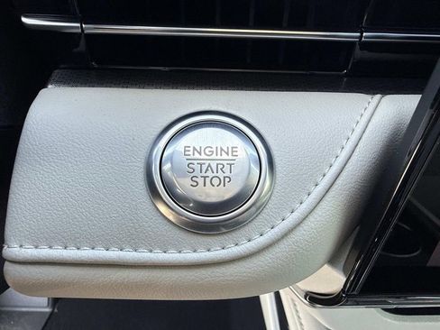 New 2026 Lincoln Nautilus Premier AWD/4WD image 28