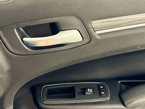 Used 2021 Chrysler 300 Touring w/ Sport Appearance Package image 32