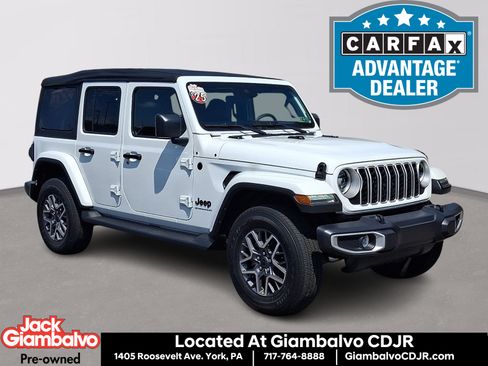 Used 2025 Jeep Wrangler Unlimited Sahara w/ Safety Group AWD/4WD image 1