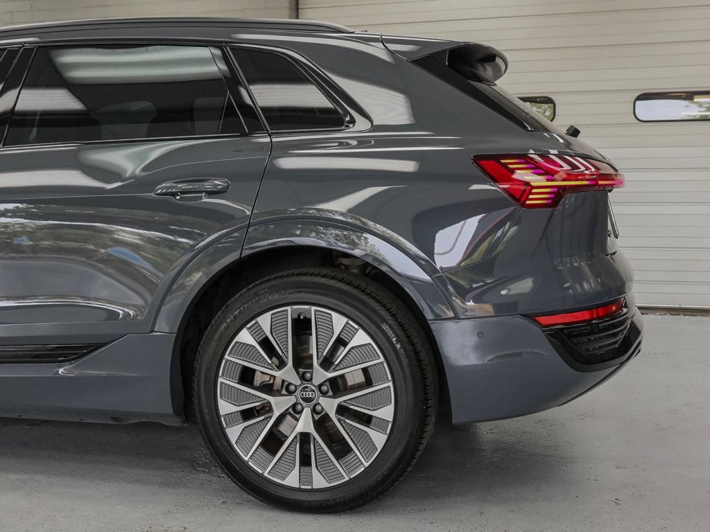 Used 2024 Audi Q8 e-tron Prestige w/ Prestige Package AWD/4WD image 32