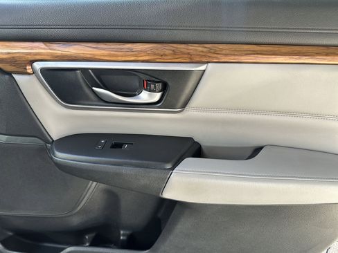 Used 2017 Honda CR-V Touring image 27