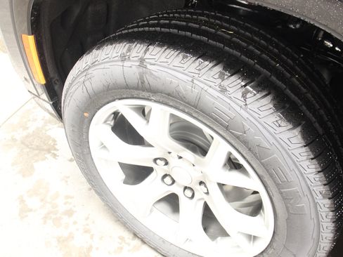 New 2022 Jeep Wagoneer Series II image 10