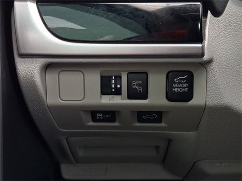 Used 2018 Subaru Forester 2.5i Limited w/ Popular Package #2 image 24