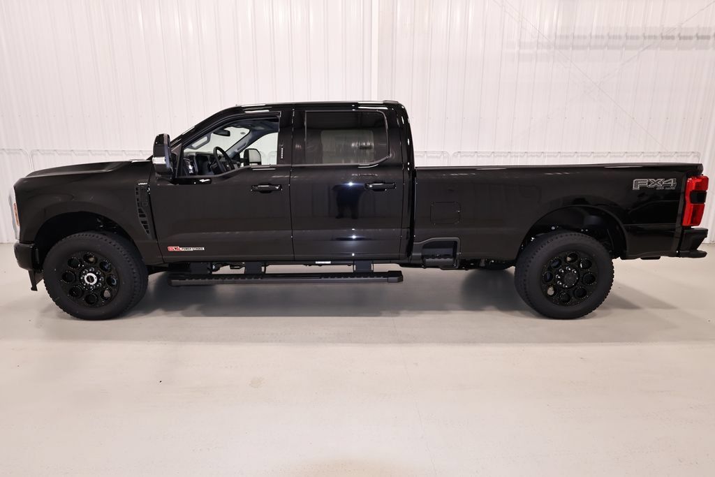 New 2027 Ford F350 Lariat w/ Black Appearance Package AWD/4WD image 6