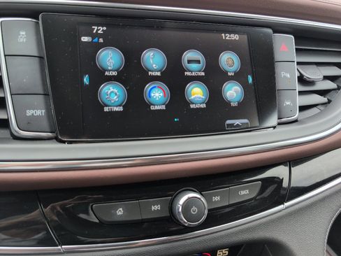 Used 2018 Buick Enclave Avenir w/ Avenir Technology Package image 34