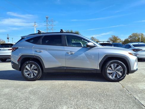 Used 2024 Hyundai Tucson Blue image 9