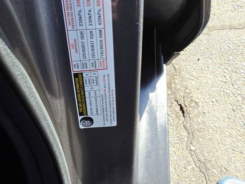 Used 2020 Nissan Rogue S image 17