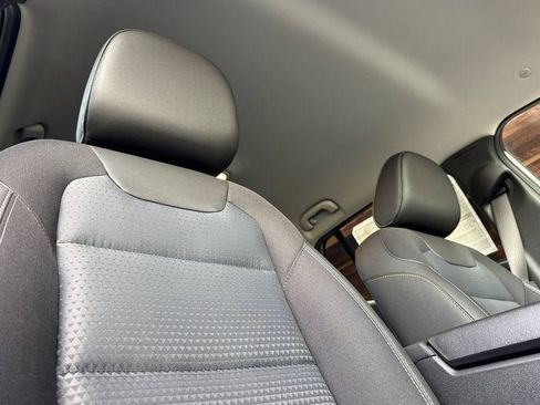 New 2026 Chevrolet Trax LT w/ Midnight Edition image 17