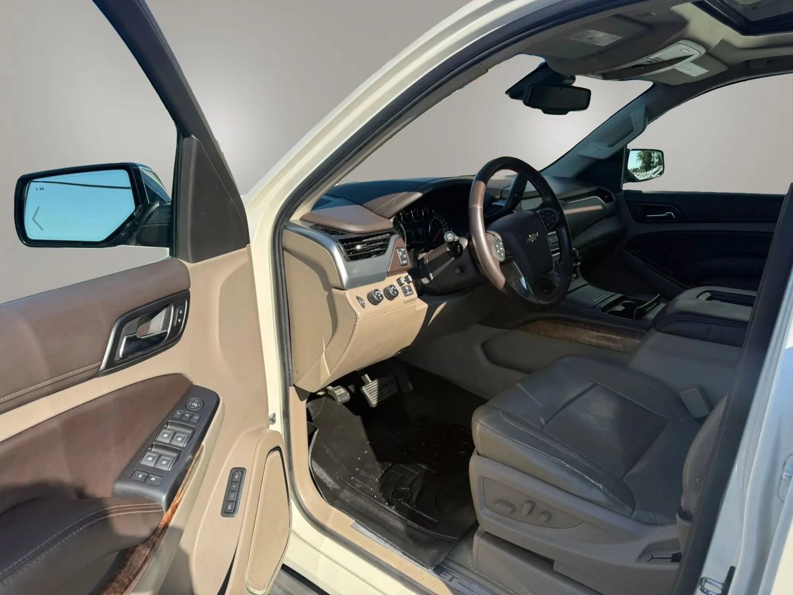 Used 2015 Chevrolet Suburban LTZ AWD/4WD image 13