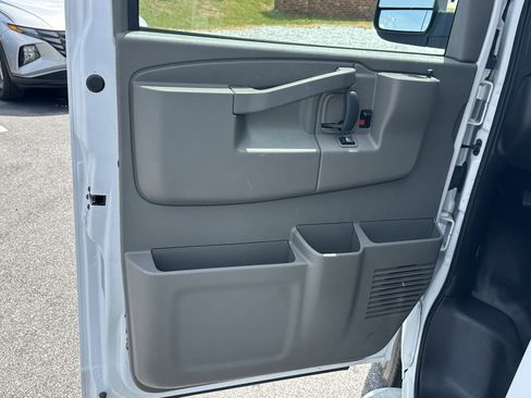 Used 2024 GMC Savana 2500 w/ Driver Convenience Package RWD image 13