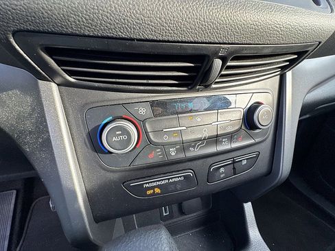 Used 2018 Ford Escape SE image 18