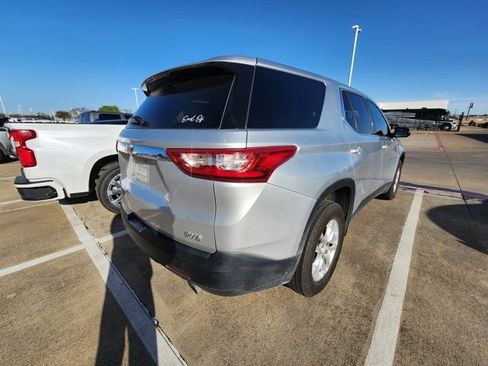 Used 2018 Chevrolet Traverse LS image 4