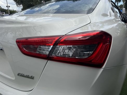 Used 2018 Maserati Ghibli GranSport RWD image 12