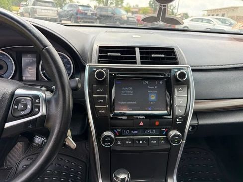 Used 2016 Toyota Camry XLE FWD image 12