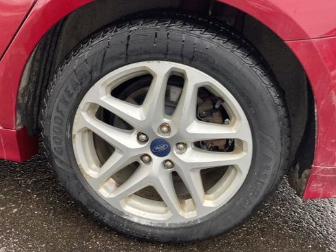 Used 2016 Ford Fusion SE w/ Equipment Group 202A FWD image 25