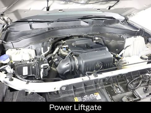 Certified 2020 Ford Explorer XLT w/ Equipment Group 202A AWD/4WD image 18