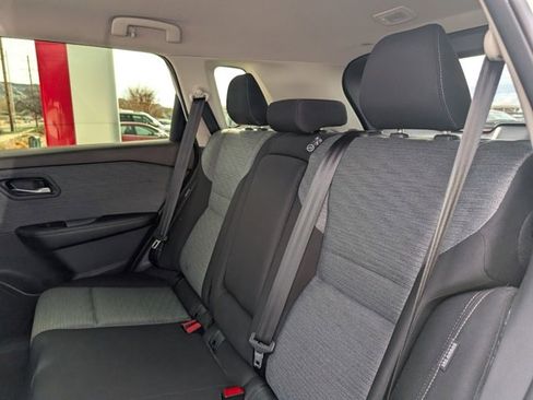 Certified 2023 Nissan Rogue SV image 7