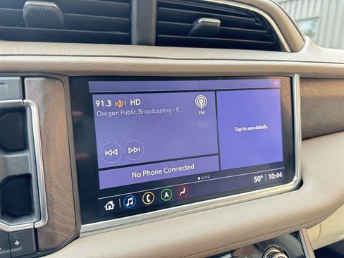 Used 2021 GMC Yukon XL Denali w/ Advanced Technology Package AWD/4WD image 15