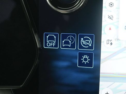 Used 2024 Chevrolet Equinox EV LT w/ Active Safety Package 3 FWD image 27