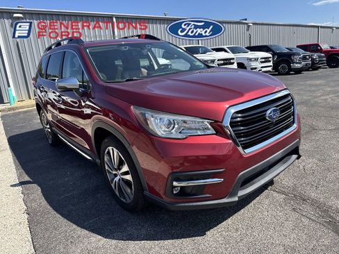 Used 2019 Subaru Ascent Touring image 3