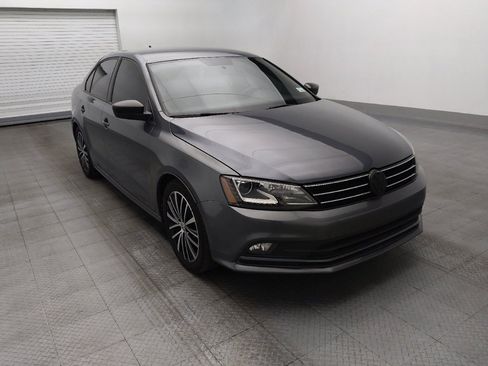 Used 2016 Volkswagen Jetta Sport w/ Lighting Package FWD image 13