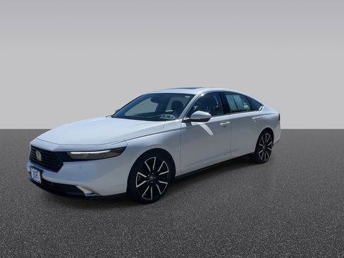 Certified 2024 Honda Accord Touring image 5