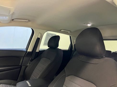Used 2019 Ford Edge SE AWD/4WD image 16
