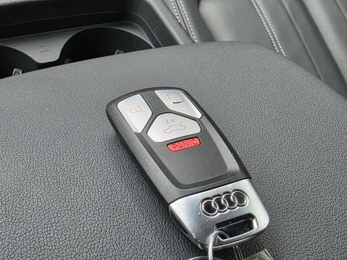 Used 2023 Audi Q5 2.0T Premium w/ Convenience Package AWD/4WD image 37